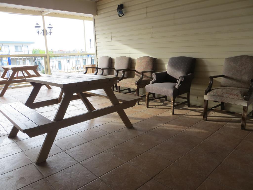 Villa Nova Motel Wasaga Beach Exteriör bild