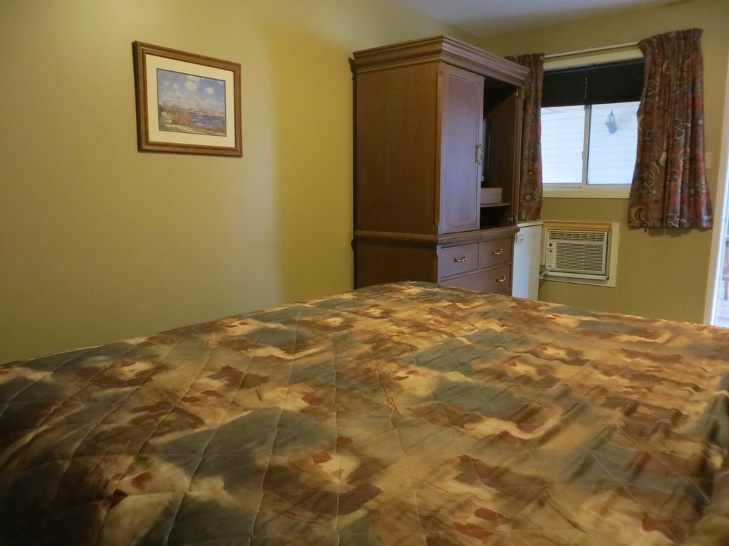 Villa Nova Motel Wasaga Beach Rum bild